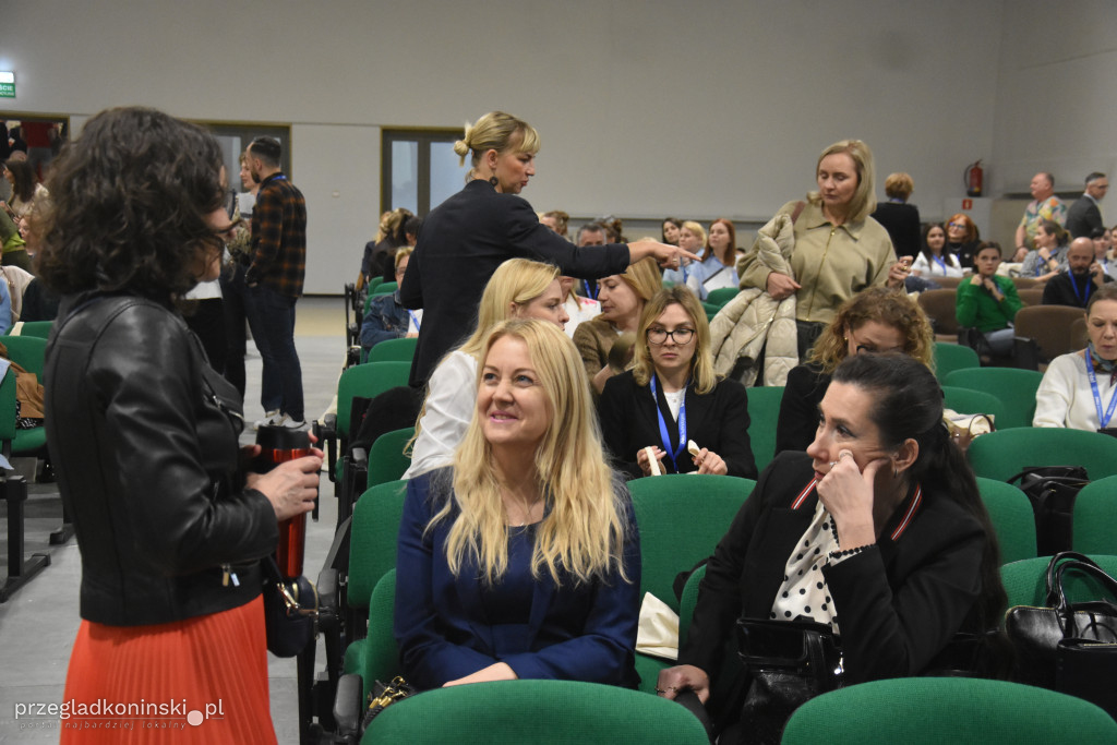 Nauczyciele w Koninie wypaleni zawodowo. Dyskusja na konferencji