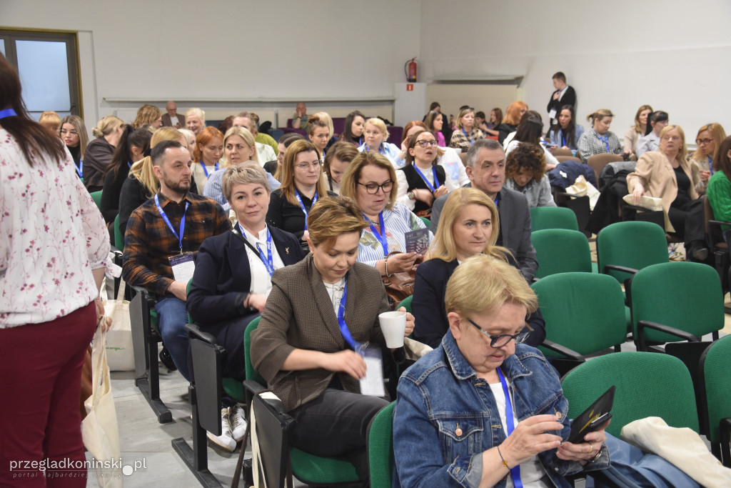 Nauczyciele w Koninie wypaleni zawodowo. Dyskusja na konferencji