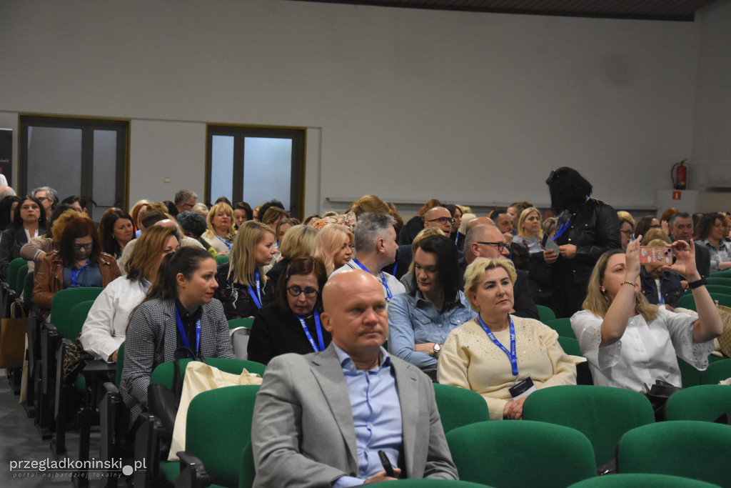 Nauczyciele w Koninie wypaleni zawodowo. Dyskusja na konferencji