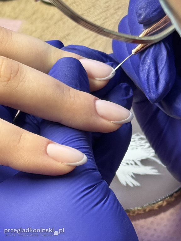 Konkurs stylizacji paznokci. Manicure biznesowy