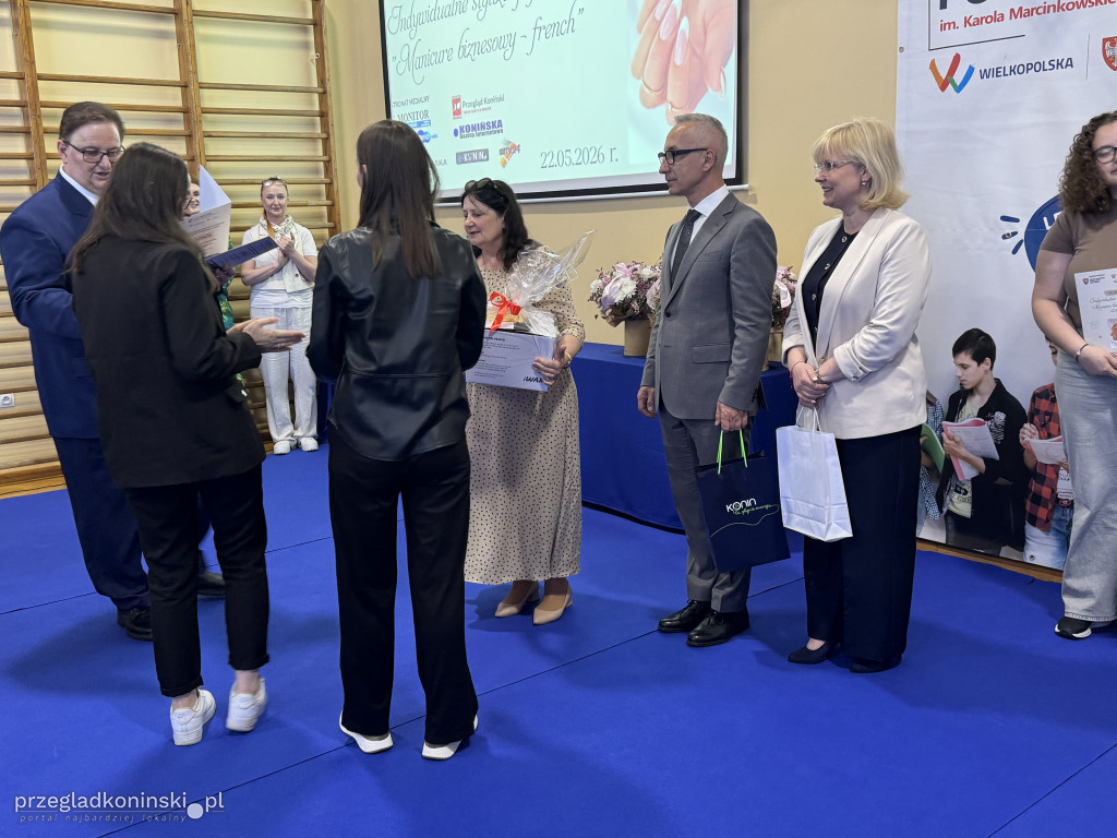 Konkurs stylizacji paznokci. Manicure biznesowy
