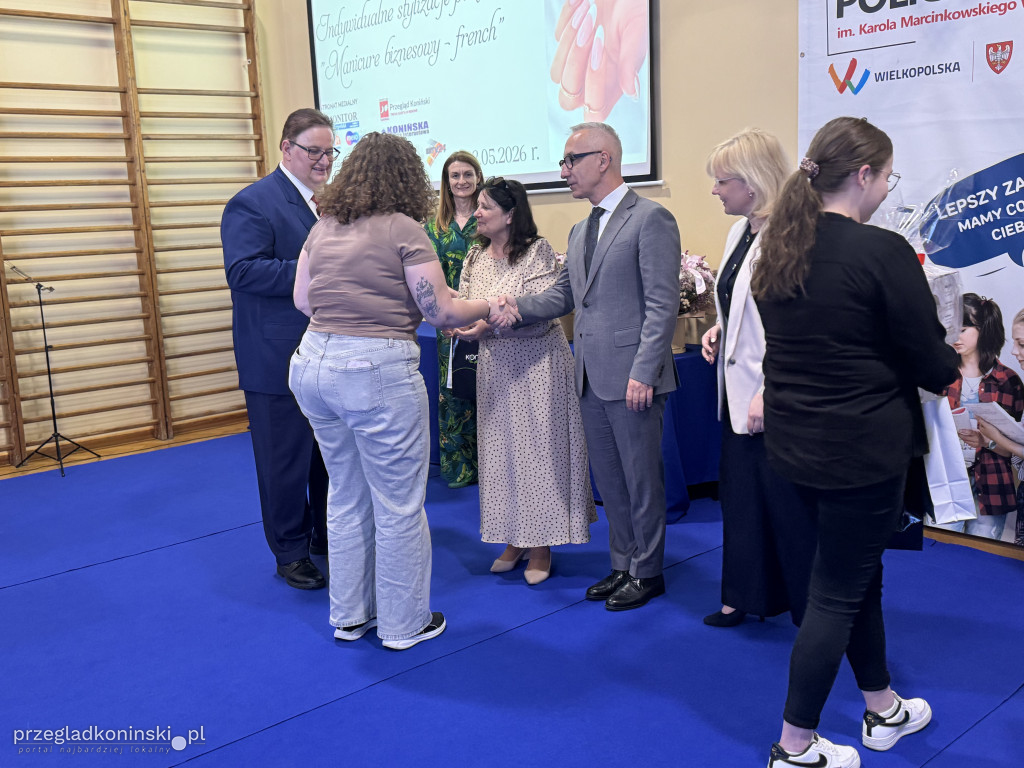 Konkurs stylizacji paznokci. Manicure biznesowy