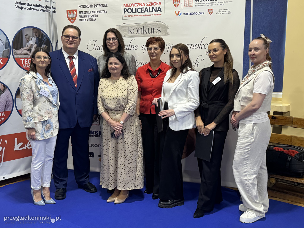 Konkurs stylizacji paznokci. Manicure biznesowy