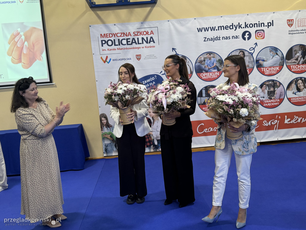 Konkurs stylizacji paznokci. Manicure biznesowy