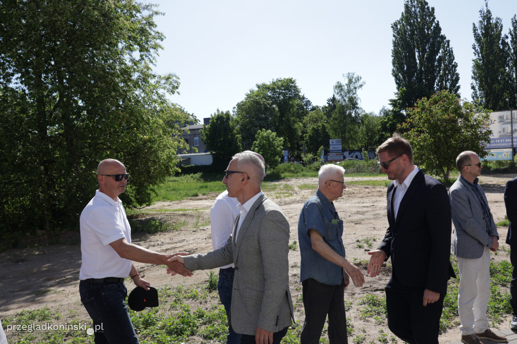 Uroczystość przekazania budynku mieszkalnego przy ulicy Onyksowej