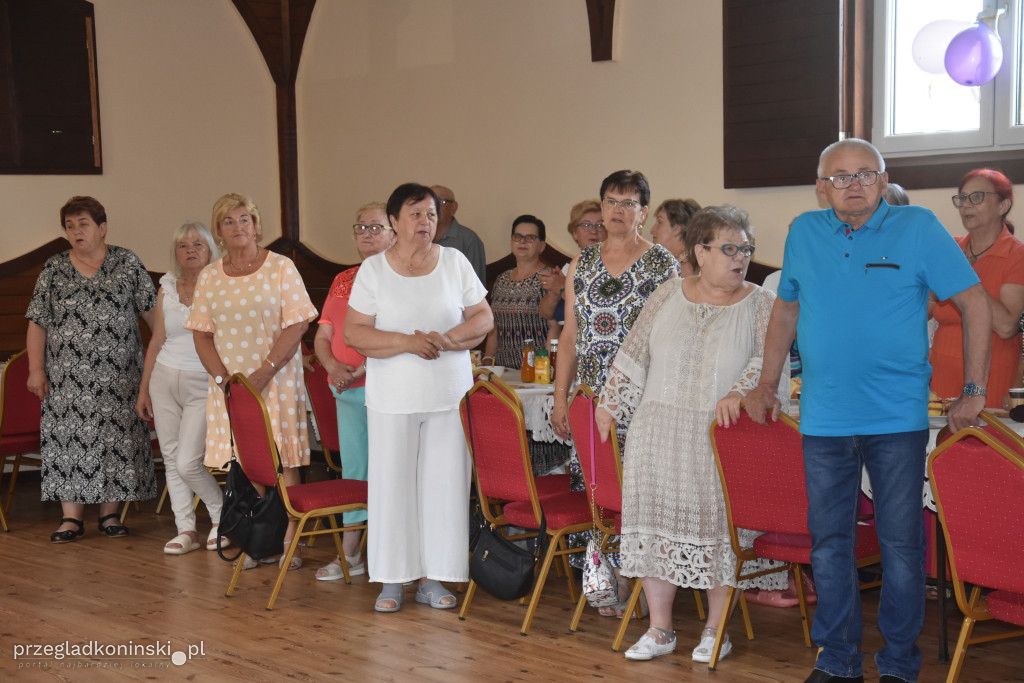 Są dobrymi sąsiadami. Seniorzy i uczestnicy WTZ spotkali się w świetlicy