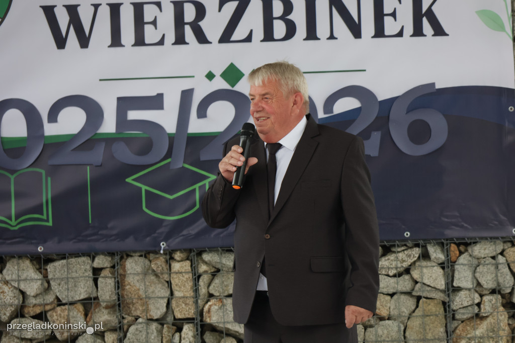 Wójt Gminy Wierzbinek wręczył stypendia