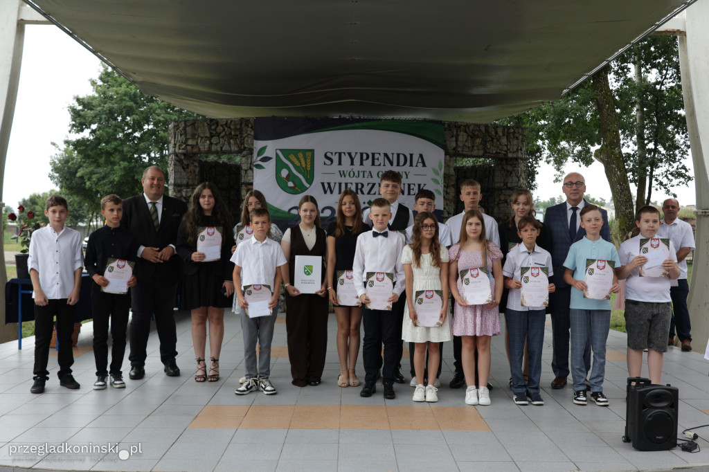Wójt Gminy Wierzbinek wręczył stypendia