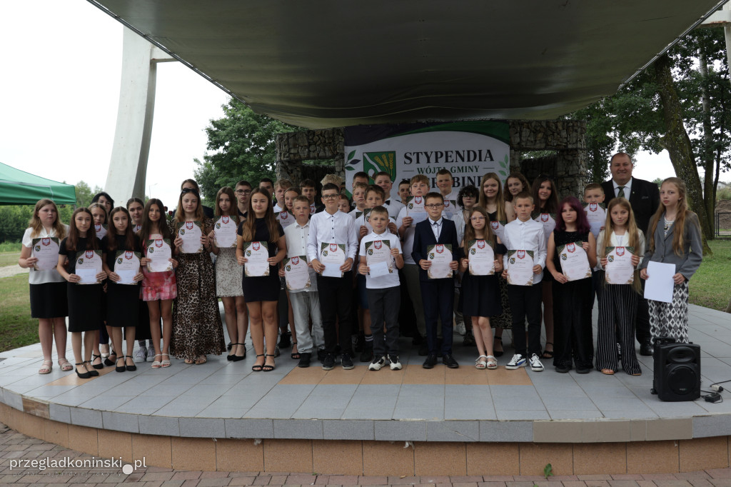 Wójt Gminy Wierzbinek wręczył stypendia