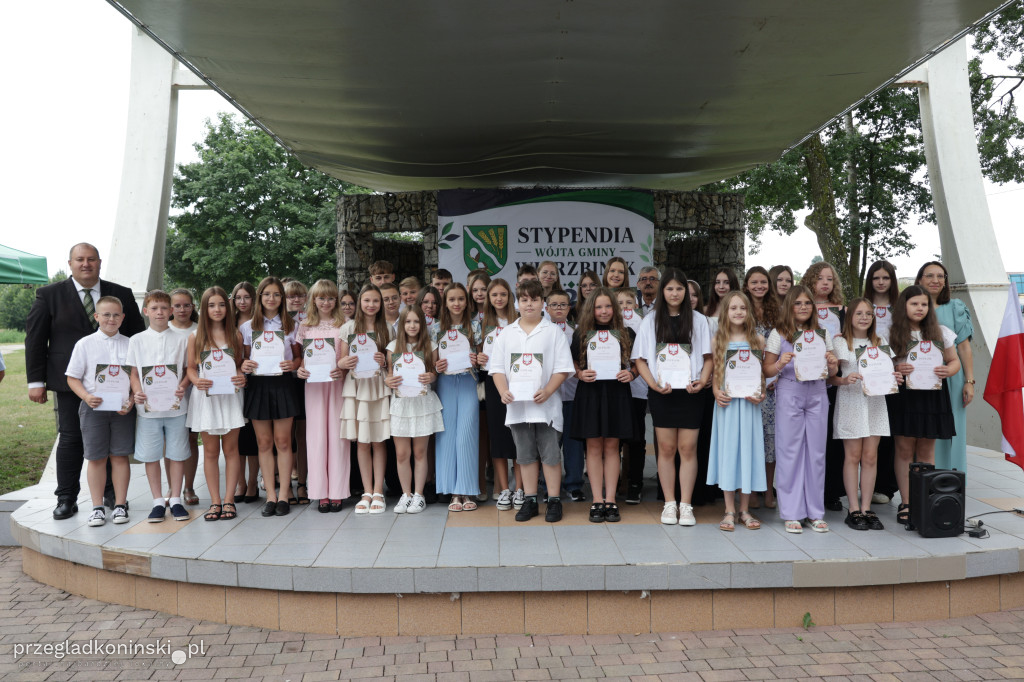 Wójt Gminy Wierzbinek wręczył stypendia