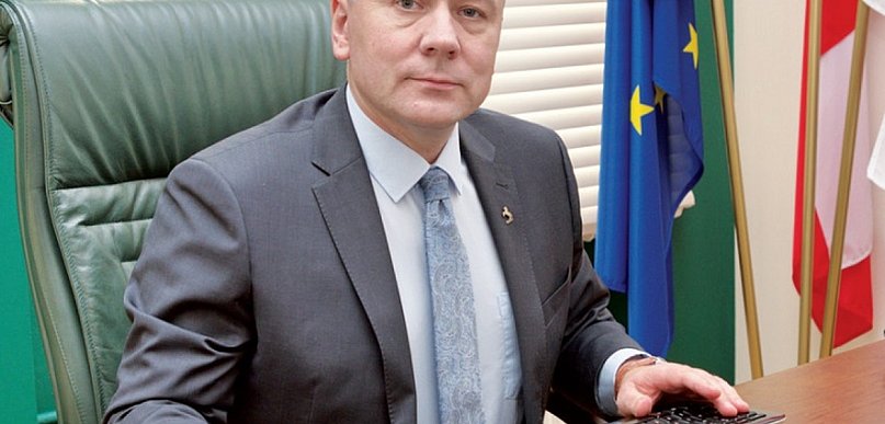 „Przede wszystkim musimy przestrzegać zaleceń służb sanitarnych i...