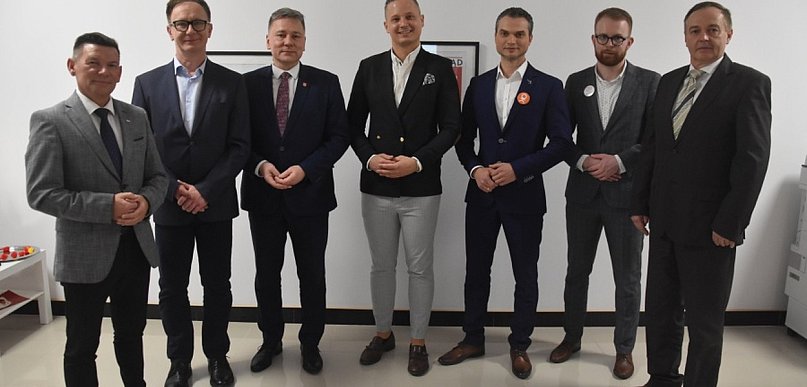 To było pierwsze spotkanie wszystkich kandydatów na prezydenta Konina!...