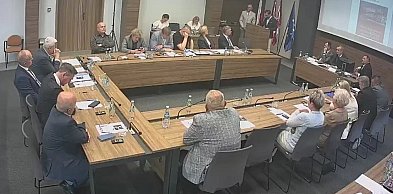 Szpital trzeba ratować. Starosta zapytał radnych o propozycje