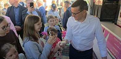 Mateusz Morawiecki na Dzień Dziecka. Najmłodszym rozdawał lody
