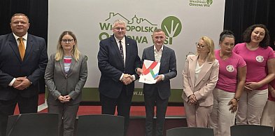 W sołectwach zrealizują 13 projektów. Podpisali umowy z wicemarszałkiem