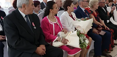 „Życzę, żeby kolejne lata były latami radości”. Świętowali Złote Gody