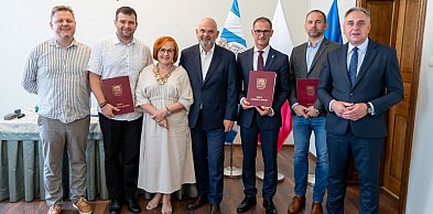 Będzie 200 instalacji fotowoltaicznych i 100 pomp ciepła