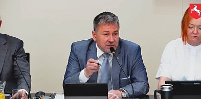 Radny sugeruje referendum. Prezydent z wotum zaufania