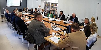 Nie będzie pieniędzy dla rad rodziców. Wójt nie ma takiej możliwości