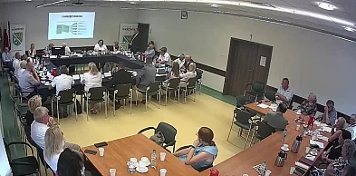 Rozmawiali o kolei i podrzucanych psach. Jest wotum i absolutorium dla wójta