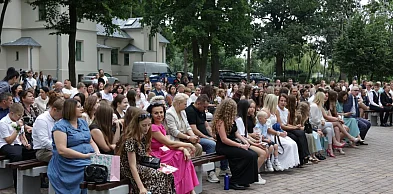 „To wasza ciężka praca”. 154 uczniów otrzymało stypendia Wójta Gminy Wierzbinek