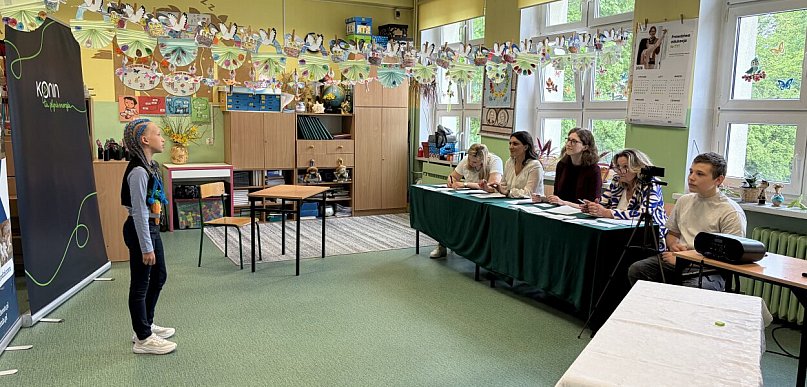 „Uczniowie zaskakują wiedzą i umiejętnościami aktorskimi”